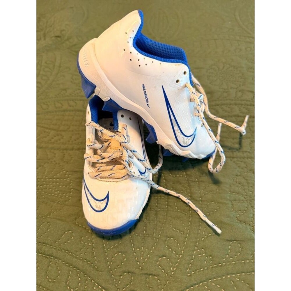 Girls softball cleats Nike